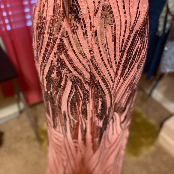 Formal beautiful Dres Dusty Rose - Picture 4 of 8